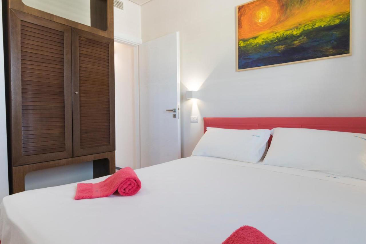 Solmaris Seaside - B&B Sul Mare Маруджо Екстериор снимка